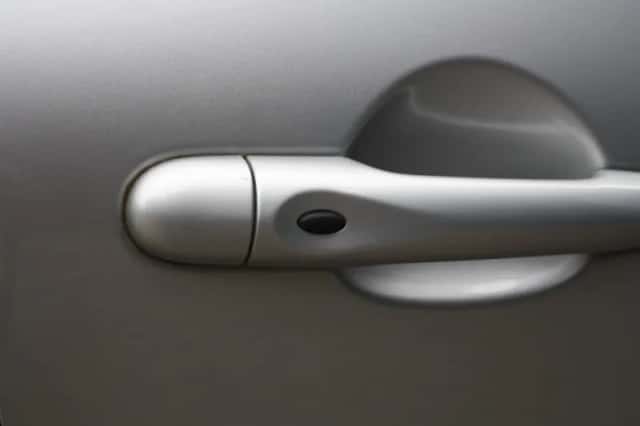 Renault Captur (2014) thumbnail 17