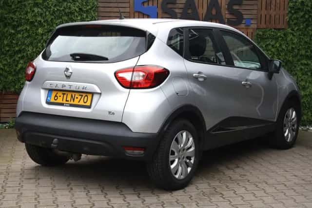 Renault Captur (2014) thumbnail 4