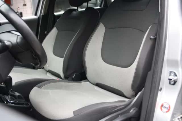 Renault Captur (2014) thumbnail 8