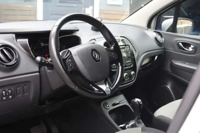 Renault Captur (2014) thumbnail 9