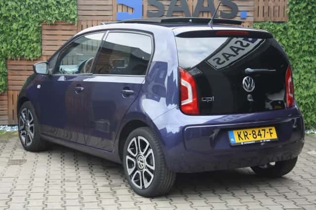 Volkswagen Up (2016) thumbnail 4