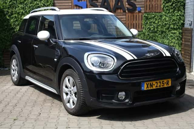 MINI Countryman (2018) thumbnail 3