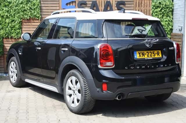MINI Countryman (2018) thumbnail 4