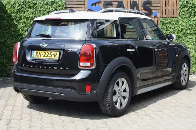 MINI Countryman (2018) thumbnail 6
