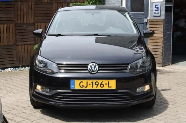 Volkswagen Polo (2014) thumbnail 2