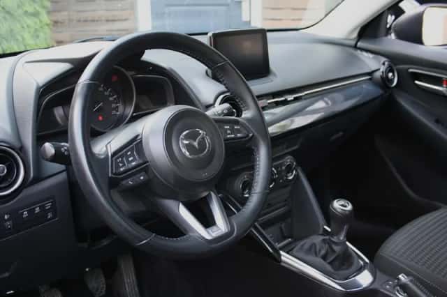 Mazda 2 (2017) thumbnail 6