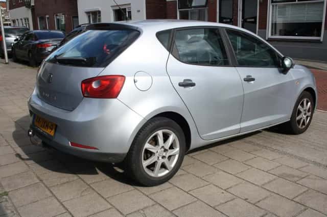 SEAT Ibiza (2009) thumbnail 6