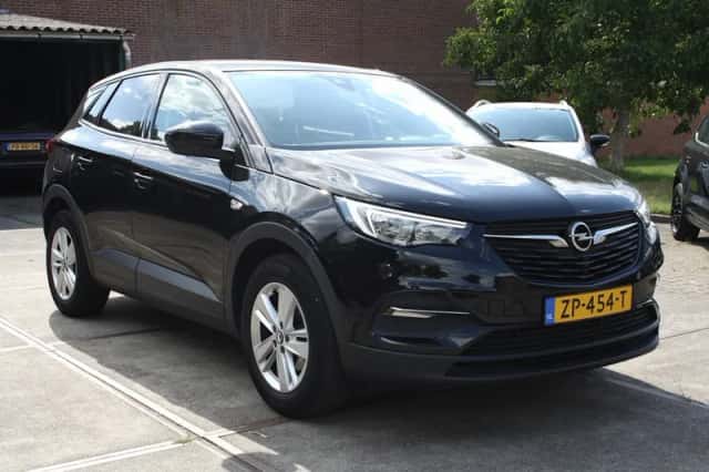 Opel Grandland X (2019) thumbnail 3