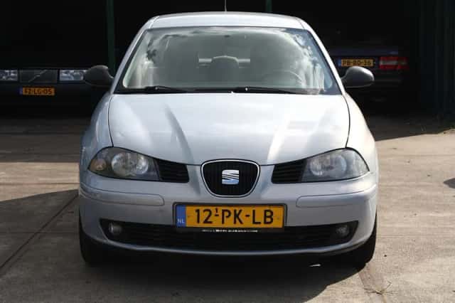 SEAT Ibiza (2004) thumbnail 2