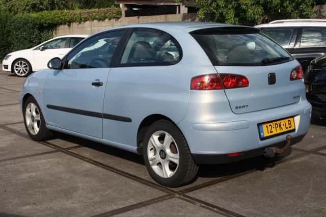 SEAT Ibiza (2004) thumbnail 4