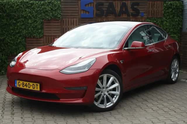 Tesla Model 3 (2019) thumbnail 1