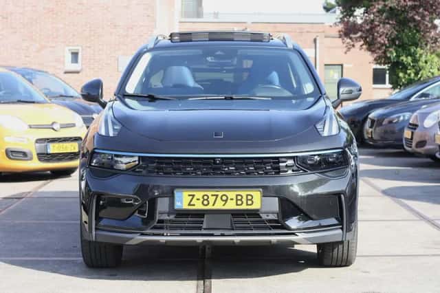 Lynk & Co 01 (2022) thumbnail 3