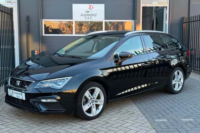 SEAT Leon (2019) thumbnail 1