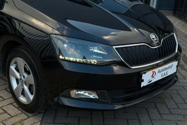Škoda Fabia (2017) thumbnail 3