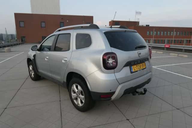 Dacia Duster (2021) thumbnail 4