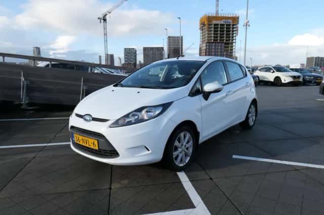 Ford Fiesta (2010) thumbnail 1