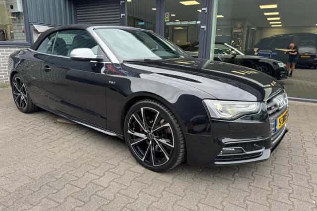 Audi A5 (2012) thumbnail 3