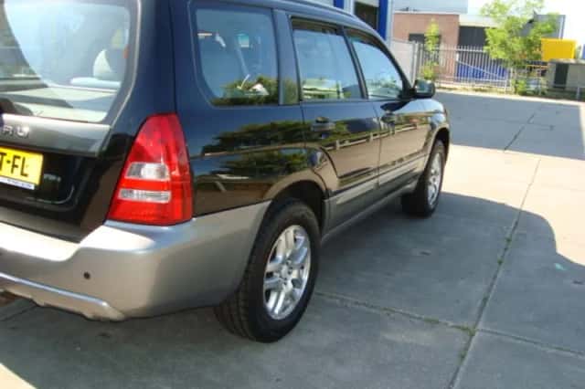 Subaru Forester (2006) thumbnail 4
