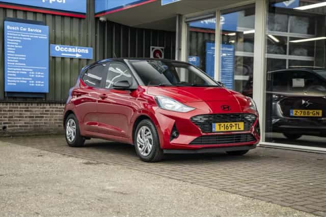 Hyundai i10 (2023) thumbnail 2