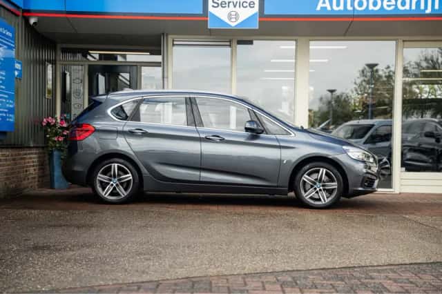 BMW 2-Serie (2017) thumbnail 3