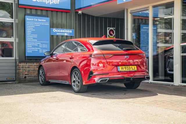 Kia ProCeed (2019) thumbnail 6