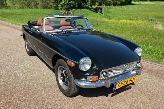 MG B type (1979) thumbnail 2