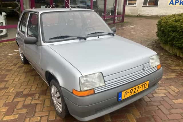 Renault 5 (1991) thumbnail 2