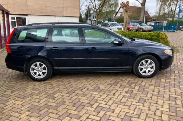 Volvo V70 (2008) thumbnail 4