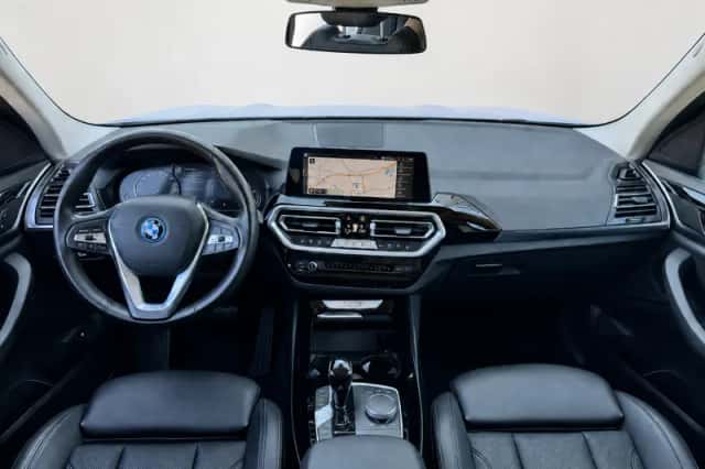 BMW X3 (2022) thumbnail 3