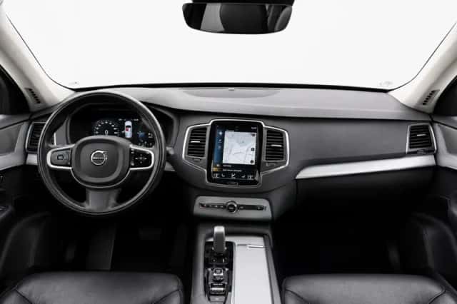 Volvo XC90 (2020) thumbnail 3
