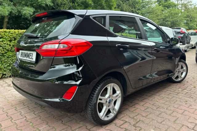 Ford Fiesta (2018) thumbnail 3