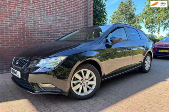 SEAT Leon (2018) thumbnail 1