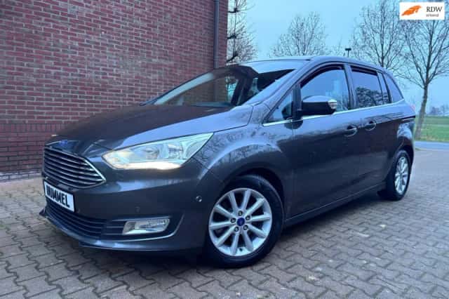 Ford Grand c max (2017) thumbnail 1