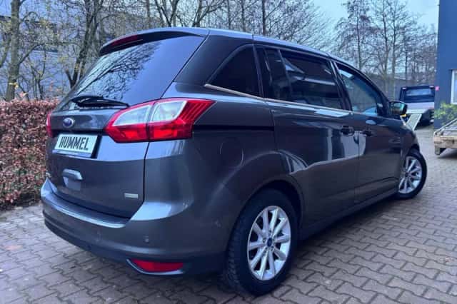 Ford Grand c max (2017) thumbnail 3