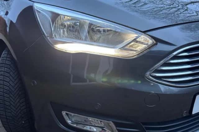 Ford Grand c max (2017) thumbnail 6
