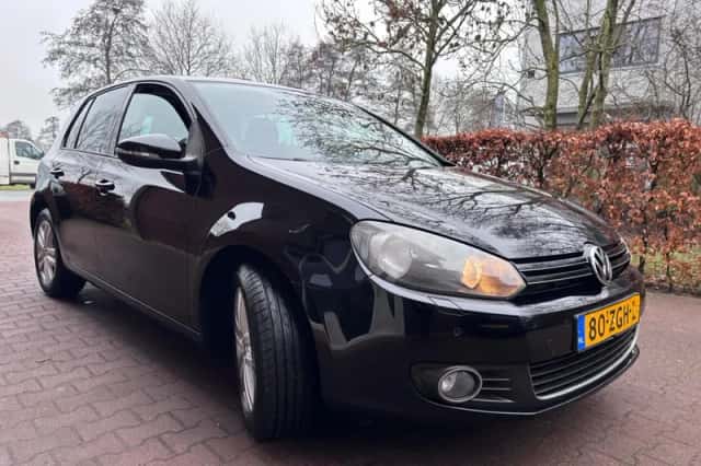 Volkswagen Golf (2012) thumbnail 4