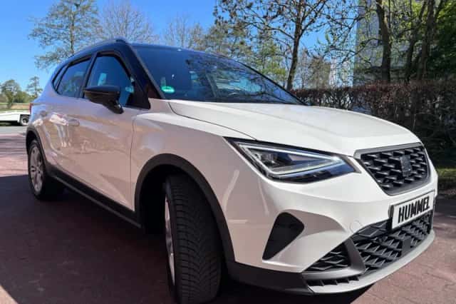 SEAT Arona (2022) thumbnail 4