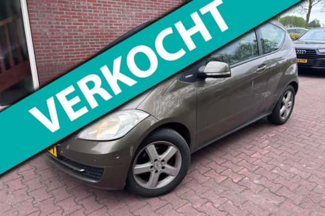 Mercedes-Benz A-Klasse (2010) thumbnail 1