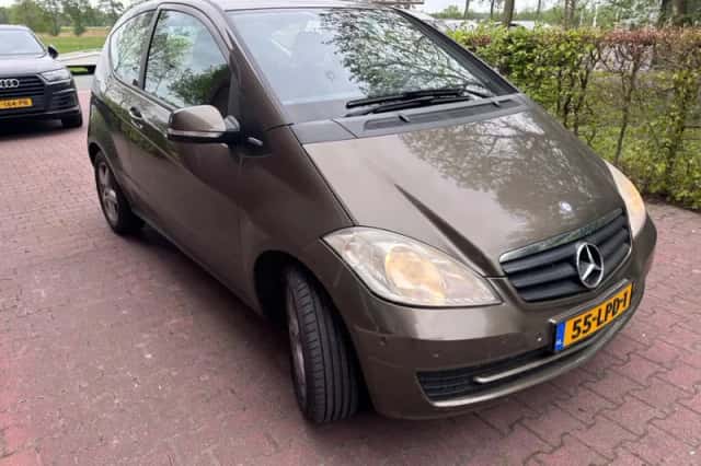 Mercedes-Benz A-Klasse (2010) thumbnail 4