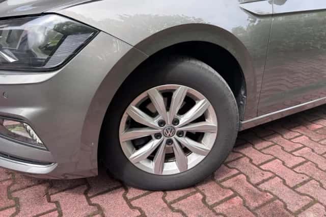 Volkswagen Polo (2019) thumbnail 5