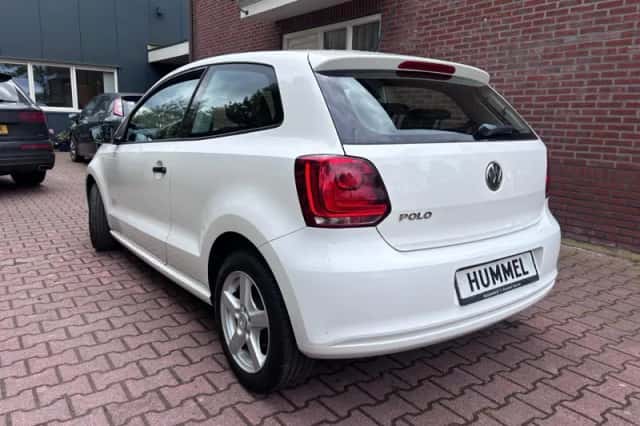 Volkswagen Polo (2014) thumbnail 2