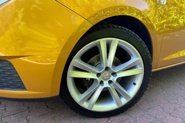 SEAT Ibiza (2011) thumbnail 5