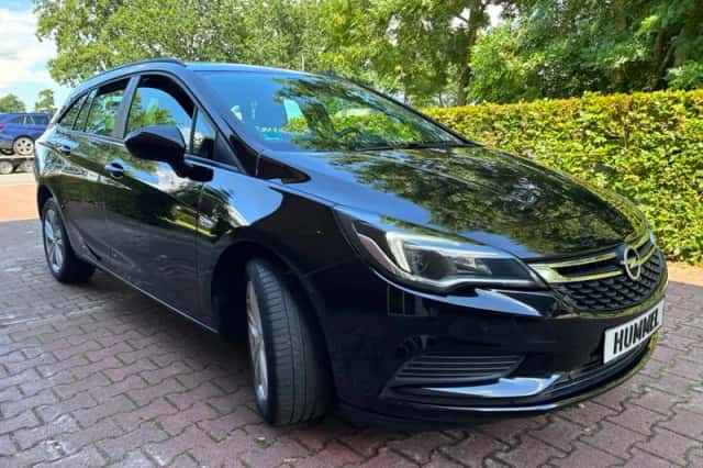 Opel Astra (2011) thumbnail 4