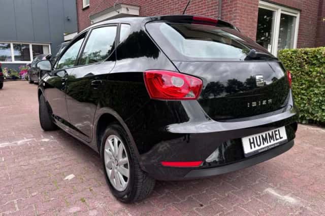 SEAT Ibiza (2015) thumbnail 2