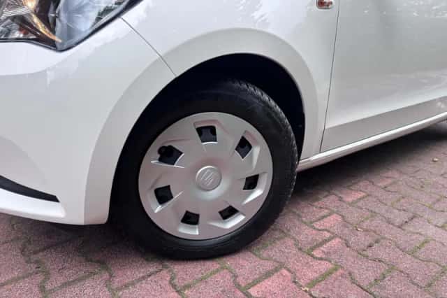 SEAT Mii (2016) thumbnail 4