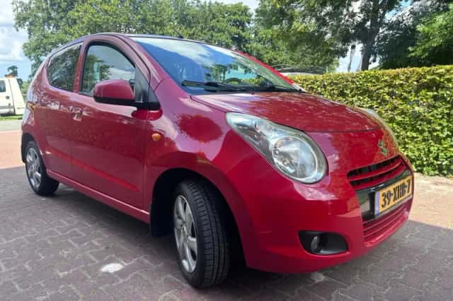 Suzuki Alto (2012) thumbnail 4