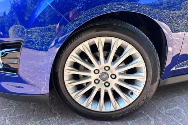 Ford C-Max (2014) thumbnail 5
