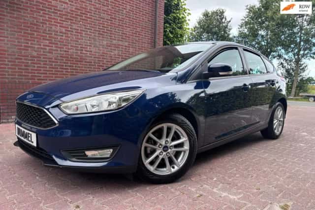 Ford Focus (2015) thumbnail 1