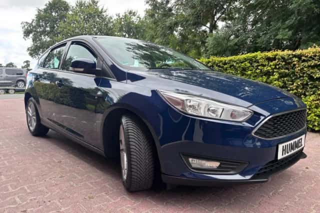 Ford Focus (2015) thumbnail 4