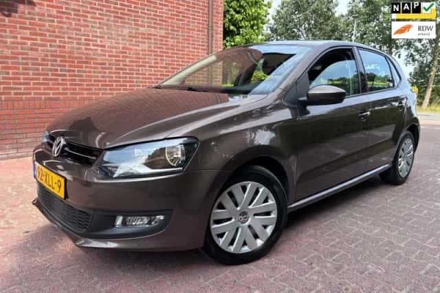 Volkswagen Polo (2012) thumbnail 1